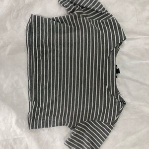 Forever 21 striped crop top sz s